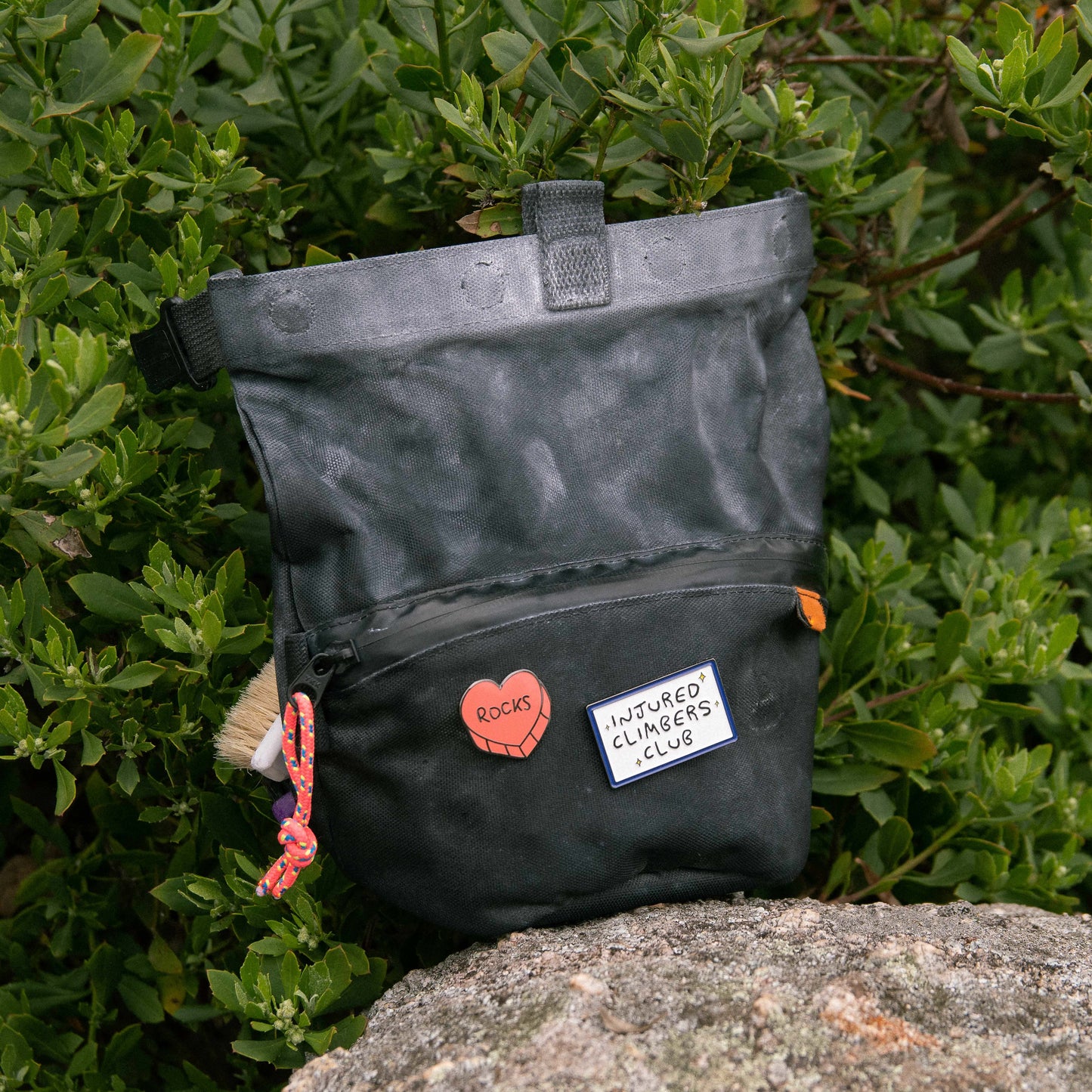 heart rocks pin